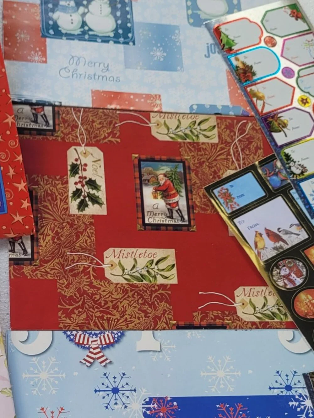 Deluxe Stationery Gift Box 6 Dividers 46 Greeting Cards Wrapping Paper 2 Bags